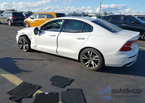 2024 Volvo S60 B5 Core Dark Theme из США, поврежденный, VIN 7JRL12FK4RG303741